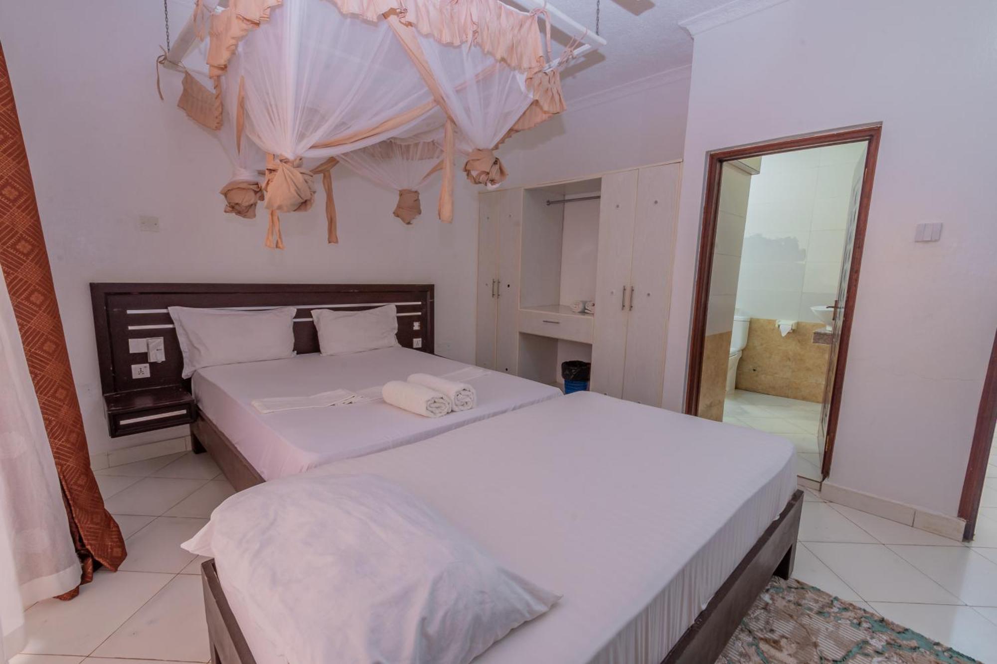 Leomilo Holidays Diani Beach Quarto foto